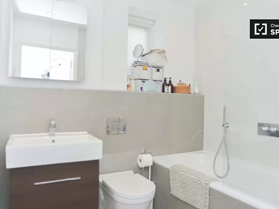 Immagine 14 di Appartamento in affitto  in The Grove a Ealing