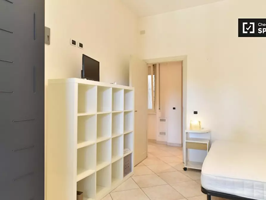 Immagine 2 di Camera condivisa in affitto  in Viale Somalia a Roma