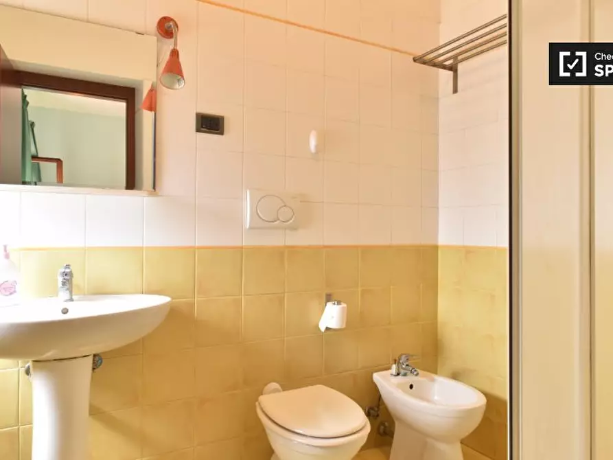 Immagine 6 di Camera condivisa in affitto  in Via Fraconalto a Roma