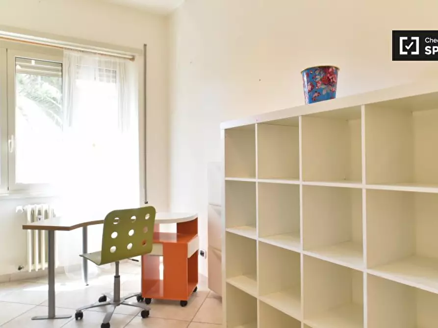 Immagine 18 di Camera condivisa in affitto  in Viale Somalia a Roma
