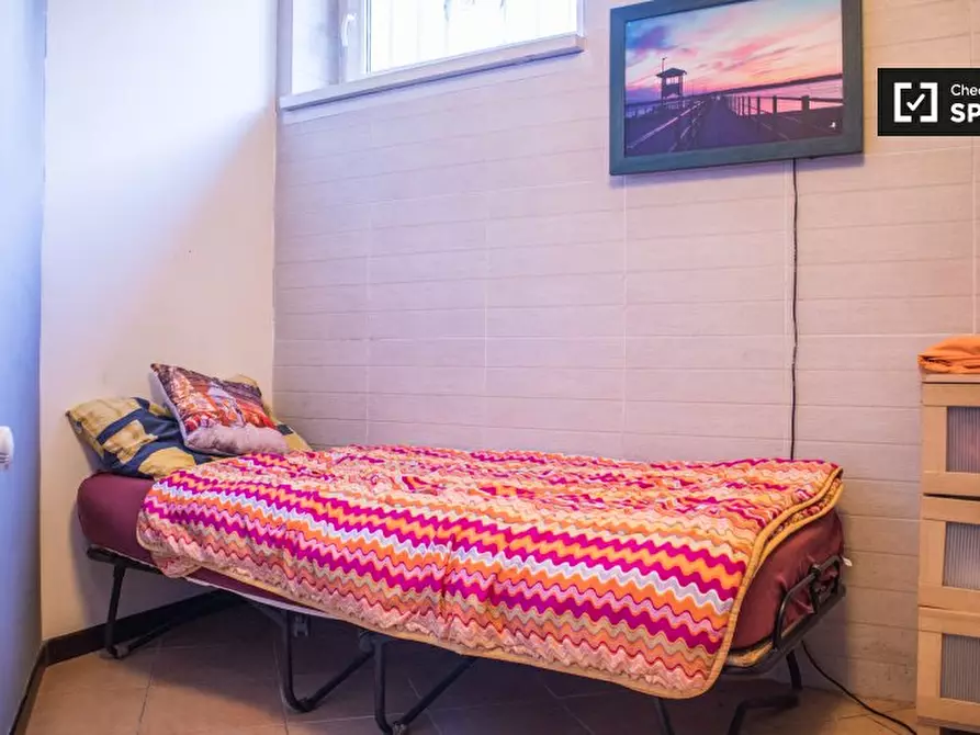 Immagine 17 di Camera condivisa in affitto  in Vicolo del Vicario, 00165 Roma RM, Italy a Roma