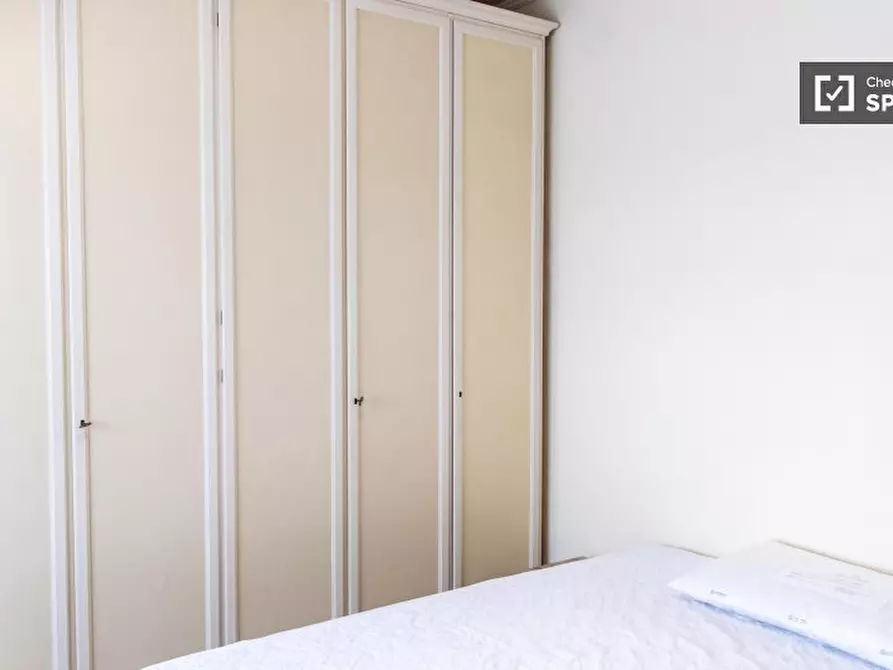 Immagine 3 di Camera condivisa in affitto  in Via Calpurnio Fiamma a Roma