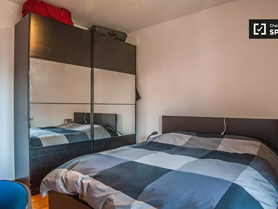 Immagine 3 di Camera condivisa in affitto  in Via Giulioli Eudo, 00173 Roma RM, Italy a Roma