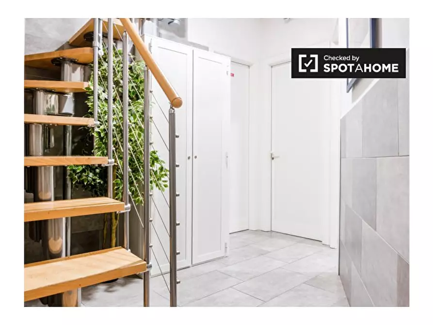 Immagine 13 di Ufficio in affitto  in Via Nazario Sauro a Bologna