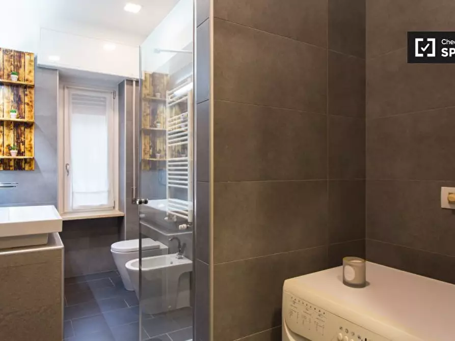 Immagine 16 di Camera condivisa in affitto  in Viale Caterina da Forlì a Milano