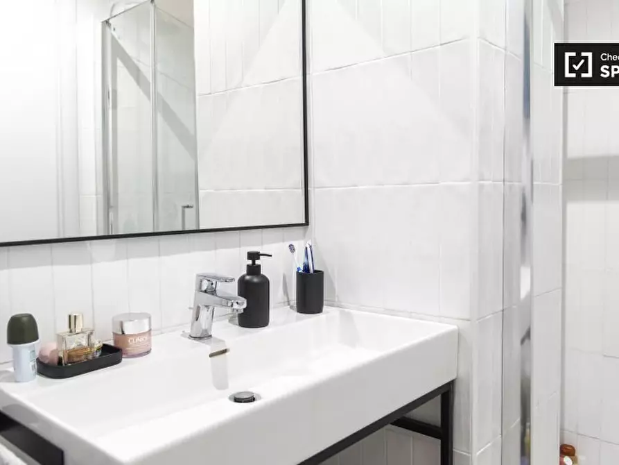 Immagine 5 di Camera condivisa in affitto  in Largo Ettore Marchiafava a Roma