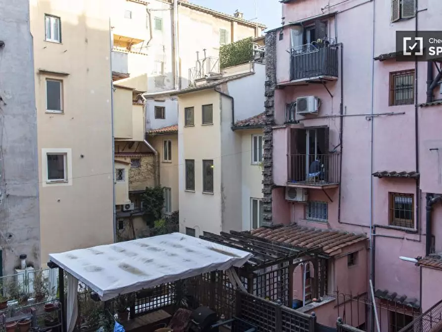 Immagine 15 di Appartamento in affitto  in Borgo Vittorio a Roma