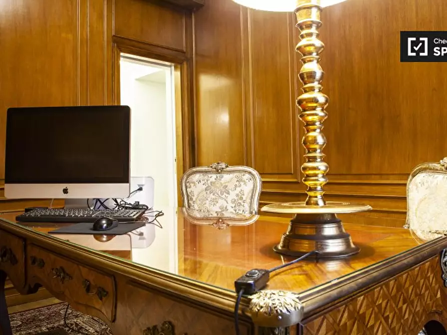 Immagine 12 di Appartamento in affitto  in Piazza dell'Oro a Roma