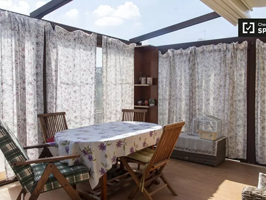 Immagine 9 di Camera condivisa in affitto  in Viale Somalia a Roma