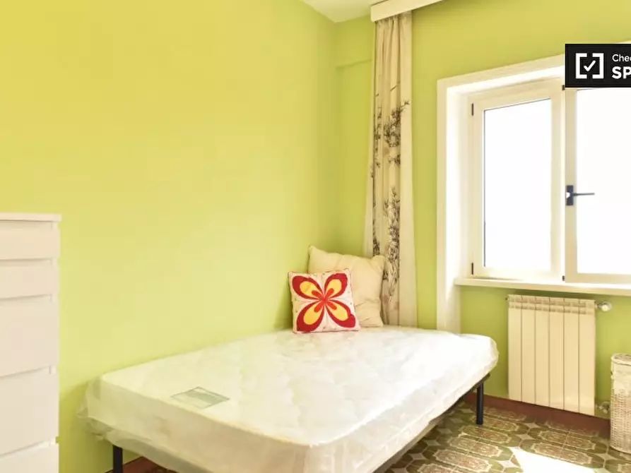 Immagine 4 di Camera condivisa in affitto  in Via Oderzo, 00182 Roma RM, Italy a Roma