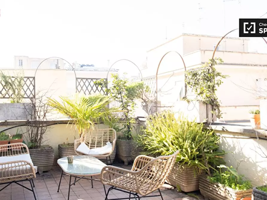 Immagine 9 di Camera condivisa in affitto  in Via Pietro D'Assisi a Roma