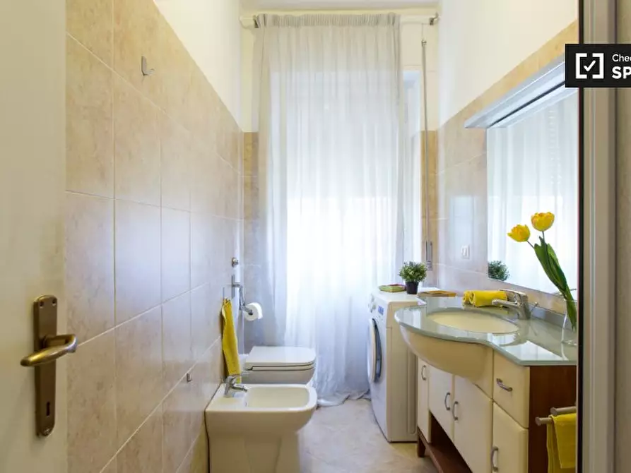 Immagine 11 di Camera condivisa in affitto  in Via Mincio a Milano