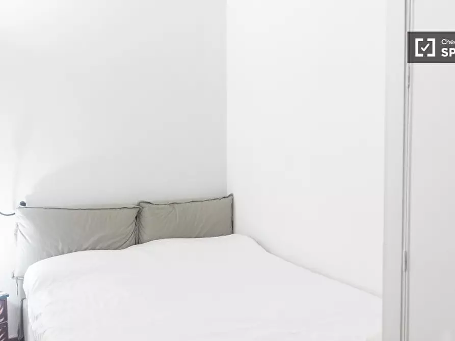 Immagine 15 di Appartamento in affitto  in Via dei Marsi a Roma