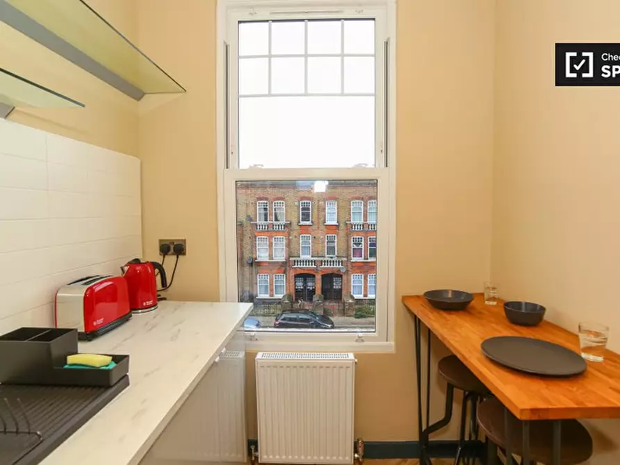 Immagine 14 di Camera condivisa in affitto  in B Queenstown Rd a Lambeth