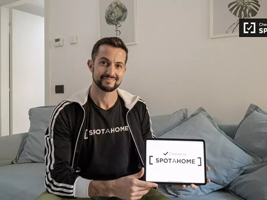 Immagine 5 di Appartamento in affitto  in Via Luigi Mercantini a Milano