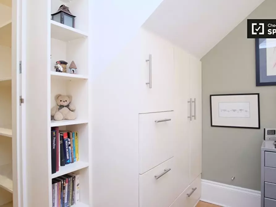 Immagine 5 di Appartamento in affitto  in Rosslyn Hill, Hampstead a Camden Town