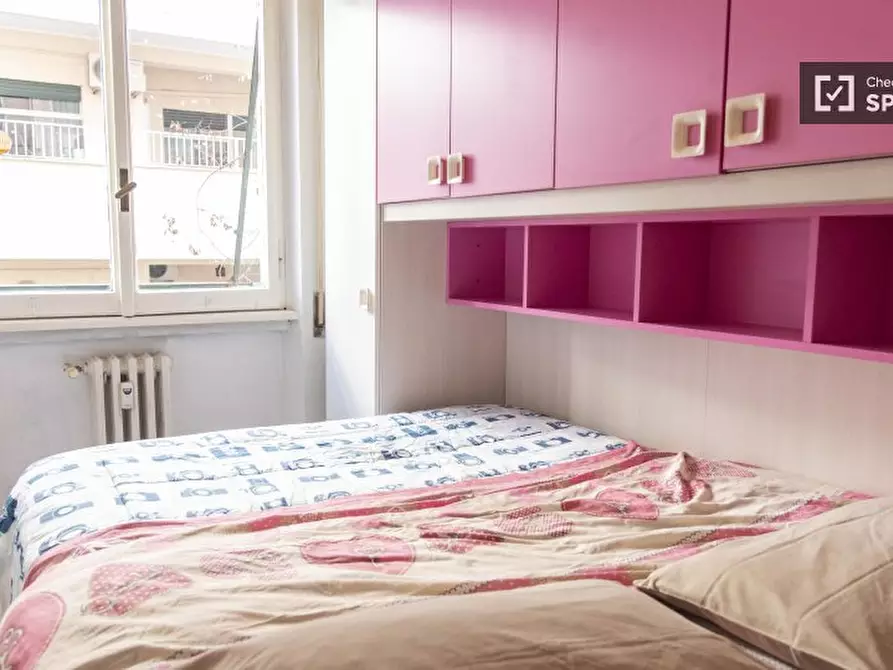 Immagine 16 di Appartamento in affitto  in Via Gian Luca Squarcialupo a Roma