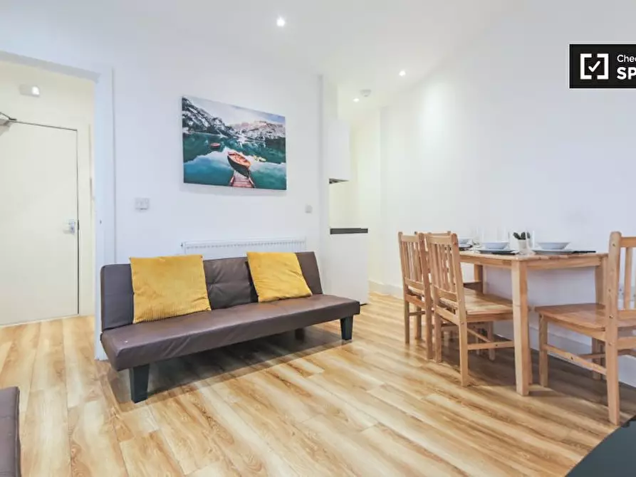 Immagine 3 di Appartamento in affitto  in St James's Rd a Camberwell