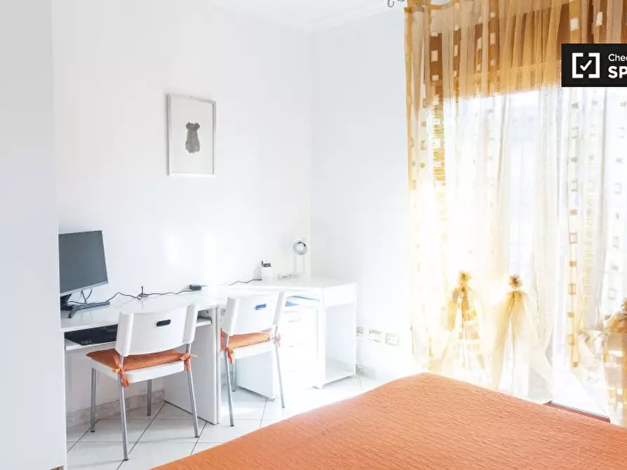 Immagine 6 di Camera condivisa in affitto  in Via Giuseppe Gregoraci a Roma