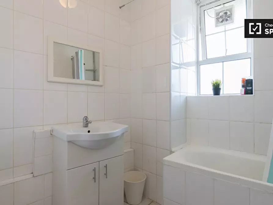 Immagine 7 di Camera condivisa in affitto  in Becklow Gardens a Hammersmith