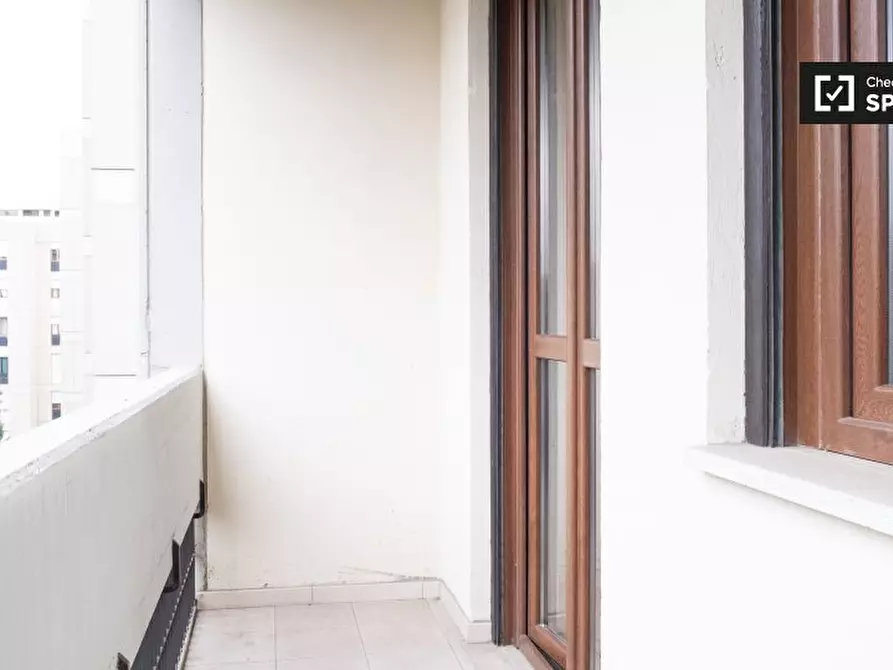 Immagine 5 di Camera condivisa in affitto  in Via Zanobini a Roma