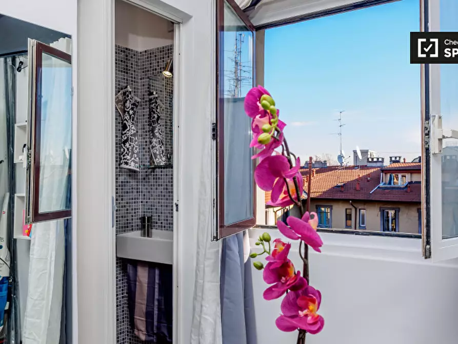 Immagine 7 di Ufficio in affitto  in Via Pietro Crespi a Milano