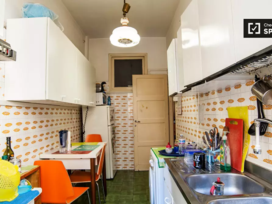 Immagine 9 di Camera condivisa in affitto  in Via Carnia a Roma