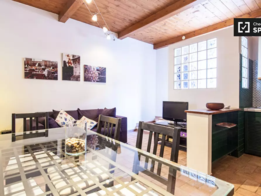 Immagine 5 di Appartamento in affitto  in Via Garibaldi a Roma