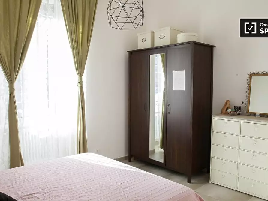 Immagine 2 di Camera condivisa in affitto  in Via Angelo Bellani, 00153 Roma RM, Italy a Roma