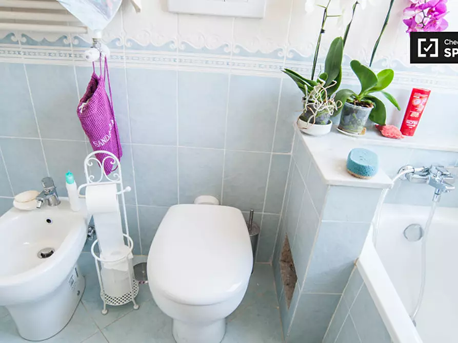 Immagine 16 di Camera condivisa in affitto  in Via Aurelia a Roma