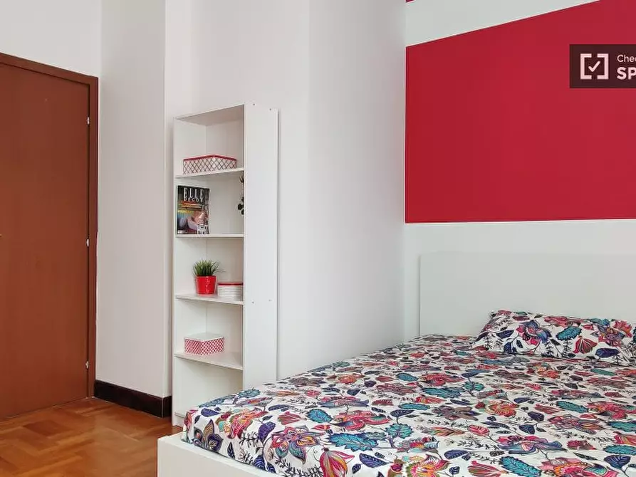 Immagine 2 di Camera condivisa in affitto  in Via Privata Santa Giovanna D'Arco a Milano