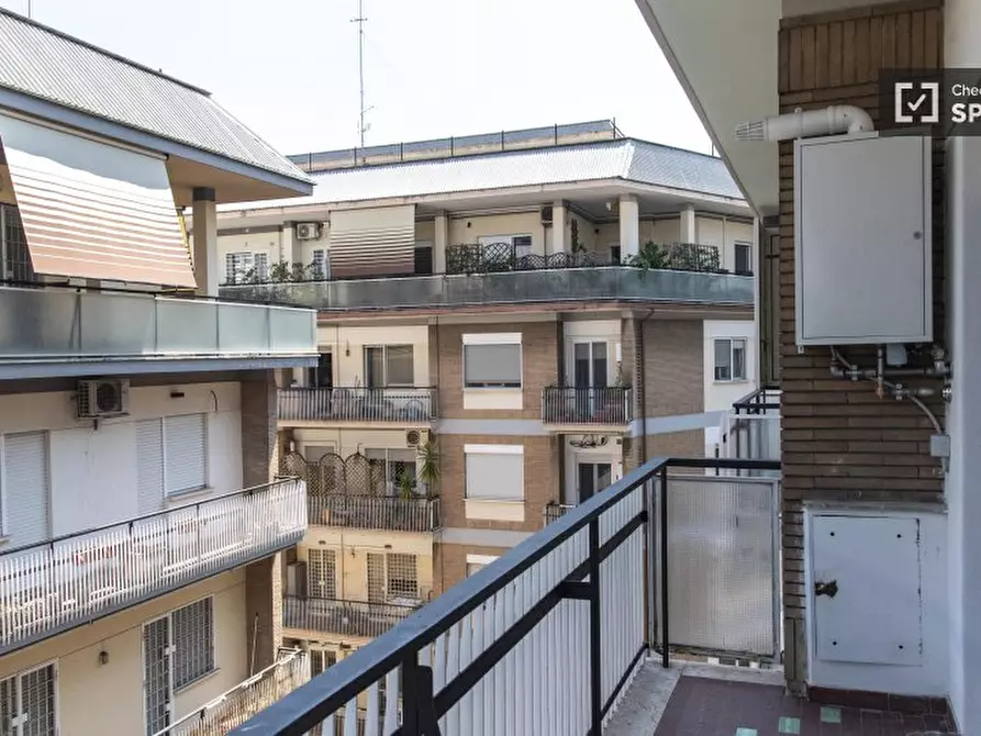 Immagine 16 di Camera condivisa in affitto  in Via Ottorino Lazzarini a Roma