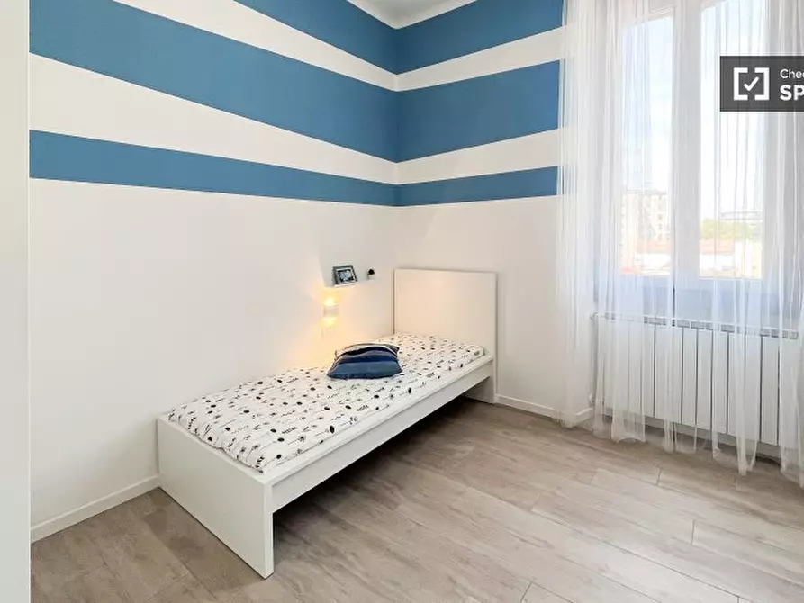 Immagine 1 di Camera condivisa in affitto  in Via Giuseppe Meda a Milano