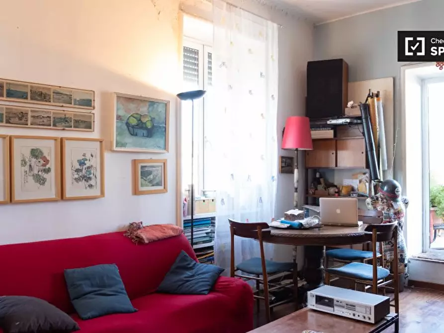 Immagine 12 di Camera condivisa in affitto  in Via Pietro Cartoni a Roma