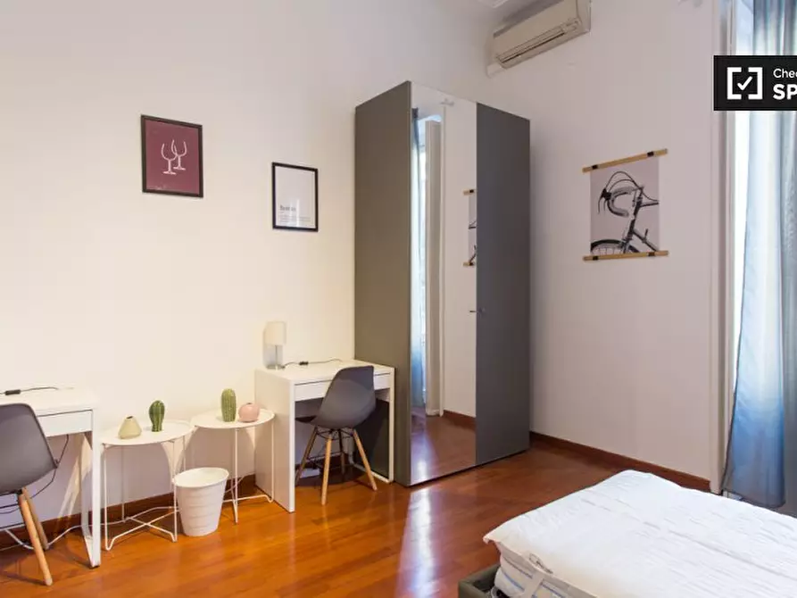 Immagine 2 di Camera condivisa in affitto  in Via Carlo Darwin a Milano