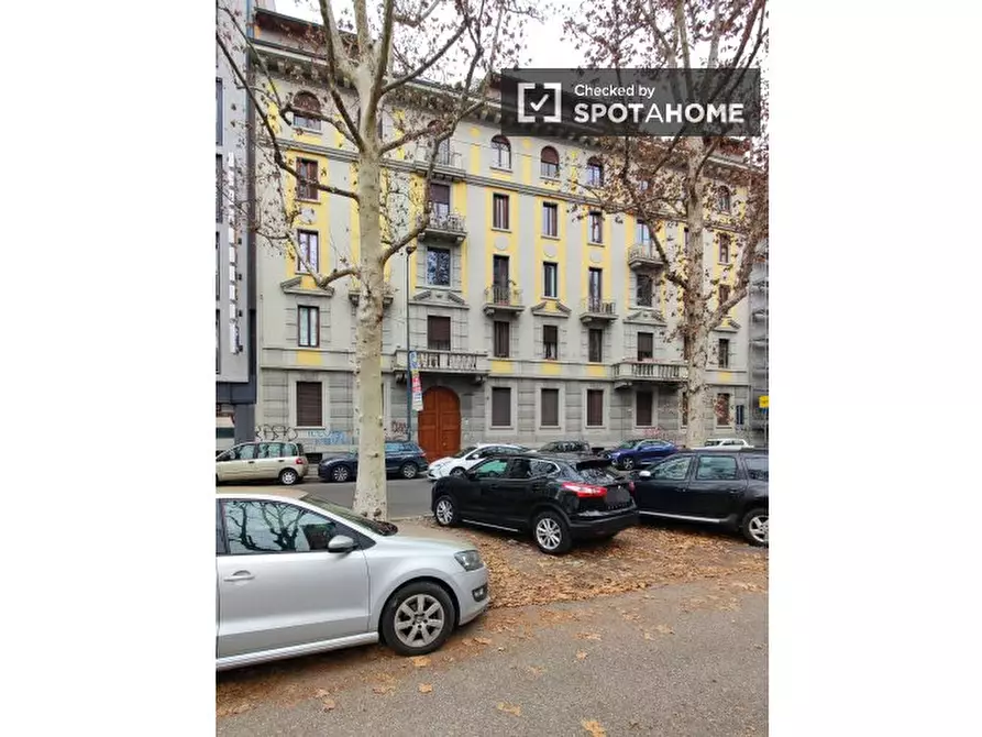 Immagine 15 di Ufficio in affitto  in Viale Edoardo Jenner a Milano