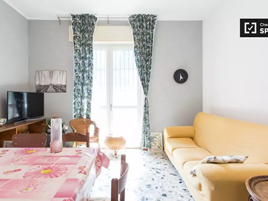 Immagine 5 di Camera condivisa in affitto  in Via Orobia a Milano