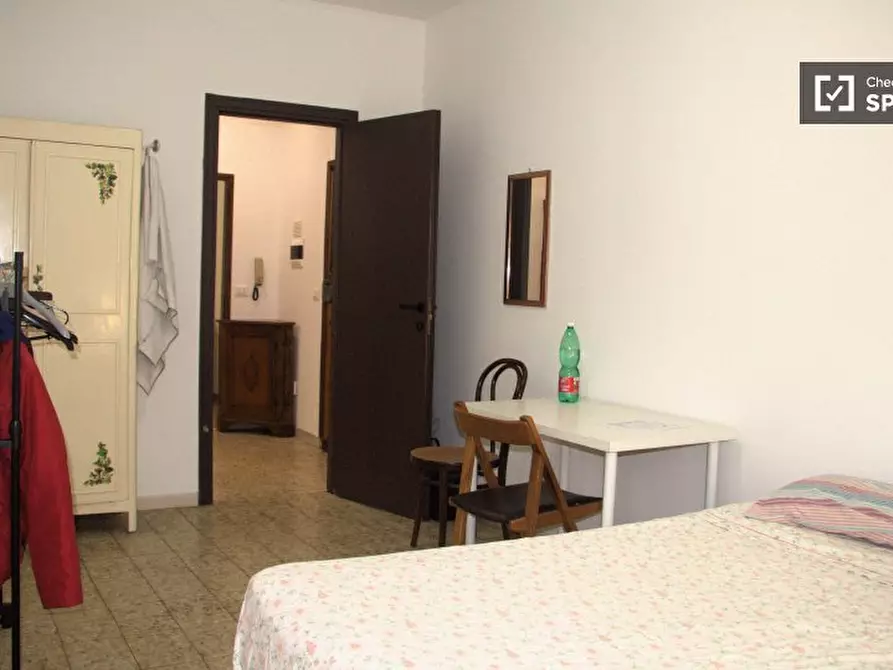 Immagine 6 di Camera condivisa in affitto  in Via Giuseppe de Robertis a Roma