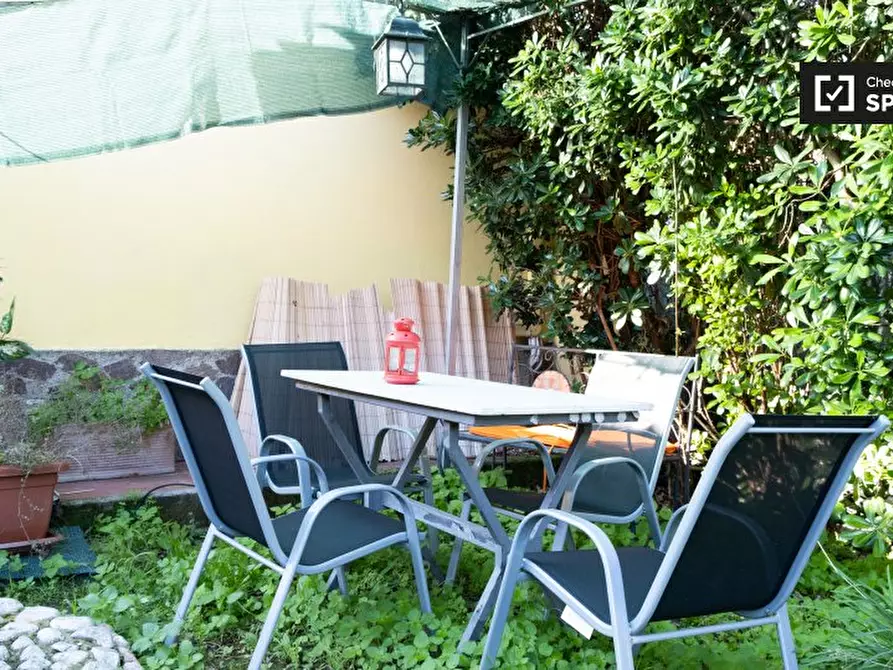 Immagine 18 di Appartamento in affitto  in Via Grottaferrata a Roma