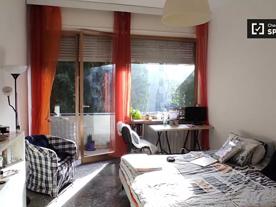 Immagine 1 di Camera condivisa in affitto  in Via Monte Oliveto a Firenze