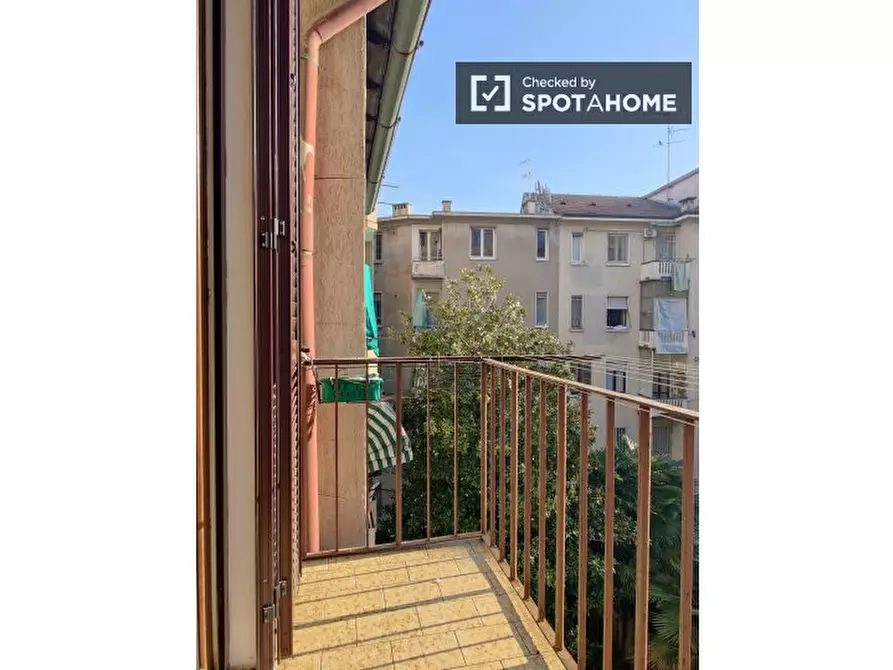 Immagine 13 di Camera condivisa in affitto  in Via Adelina Patti a Milano