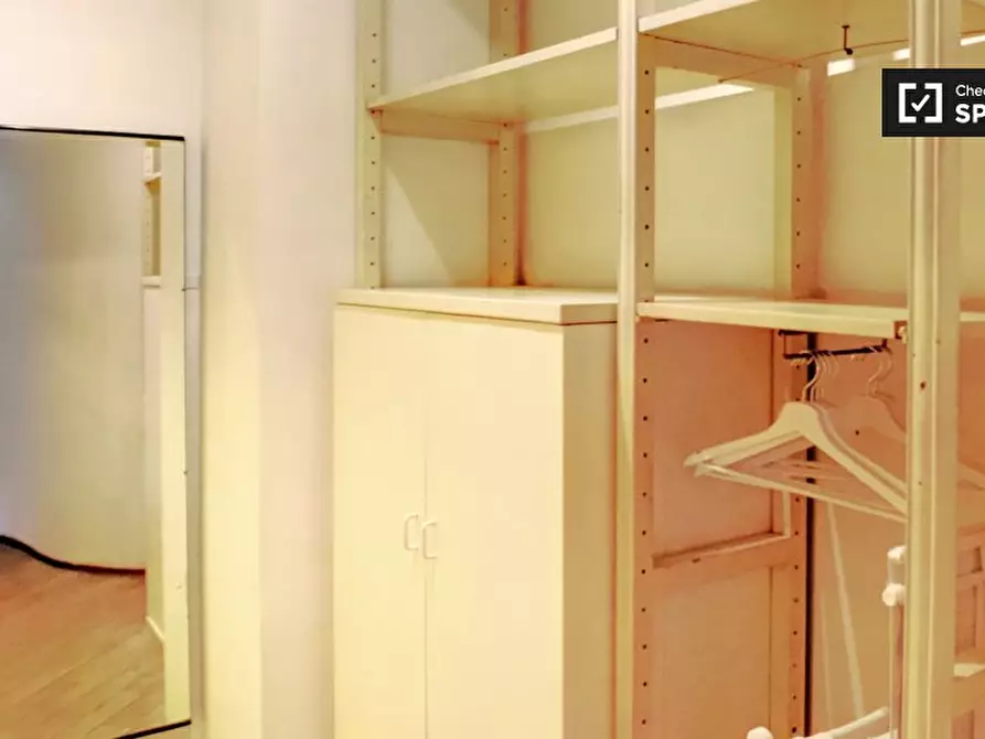 Immagine 4 di Camera condivisa in affitto  in Via Teodosio a Milano