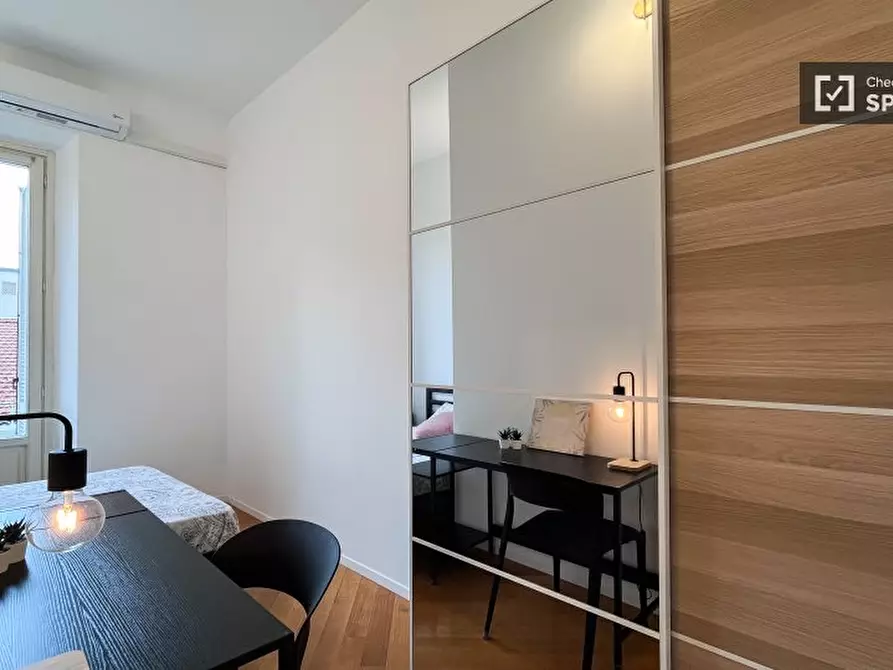 Immagine 1 di Camera condivisa in affitto  in P.za Argentina a Milano