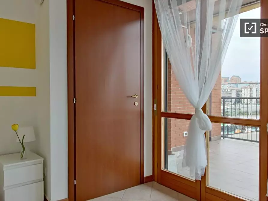 Immagine 8 di Camera condivisa in affitto  in Via Giambellino a Milano