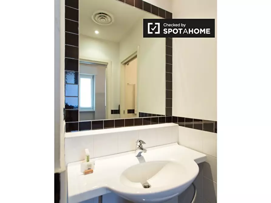 Immagine 13 di Appartamento in affitto  in Via Piero Capponi a Milano