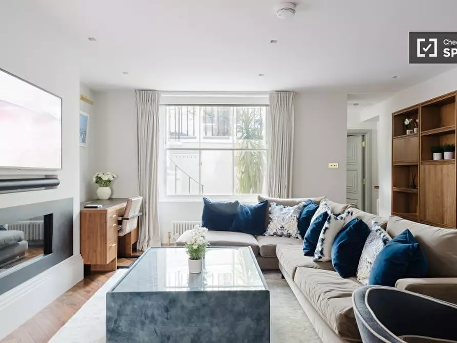 Immagine 19 di Appartamento in affitto  in Palace Gardens Terrace a Kensington