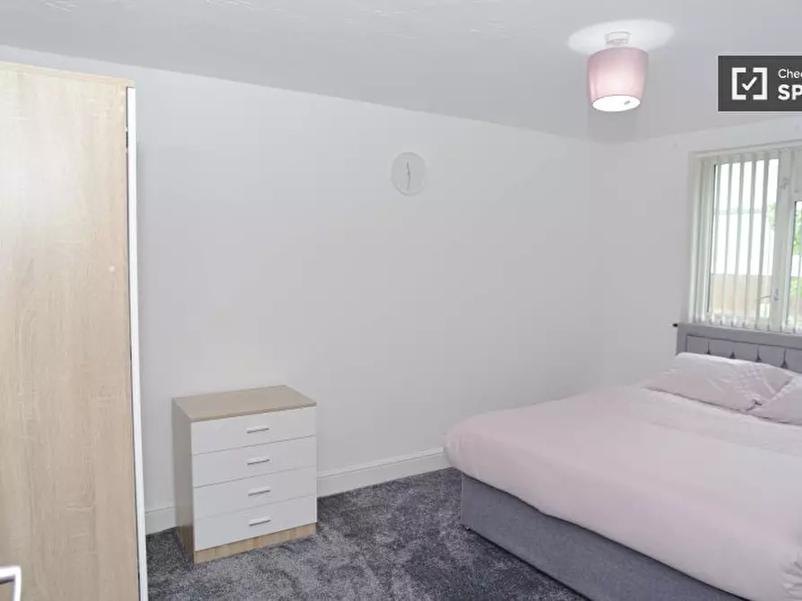 Immagine 18 di Appartamento in affitto  in A Tangmere Way a Brent