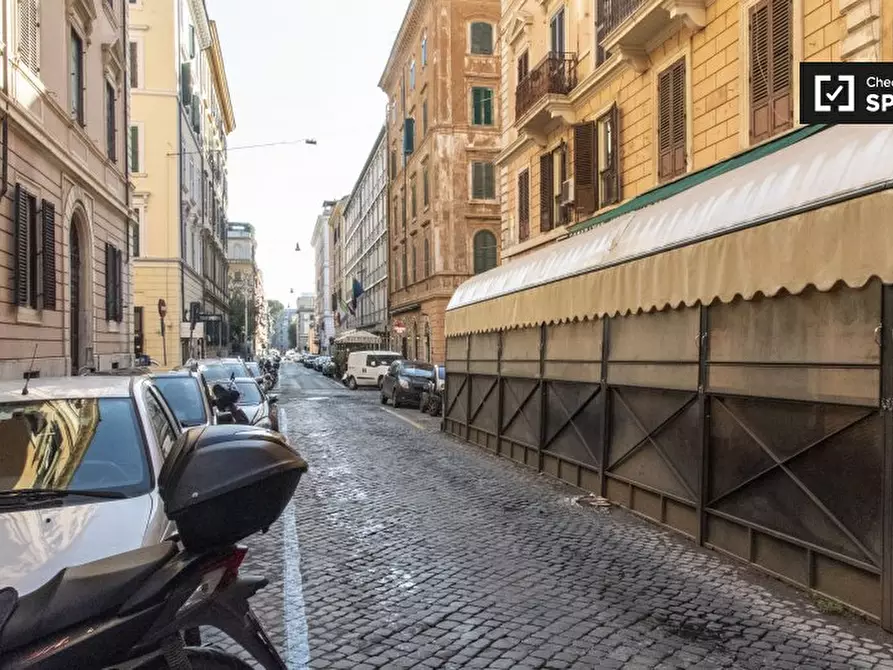 Immagine 19 di Camera condivisa in affitto  in Via Castelfidardo, 00185 Roma RM, Italy a Roma