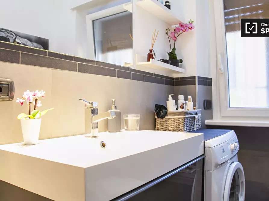 Immagine 11 di Appartamento in affitto  in Via Vallericcia a Roma