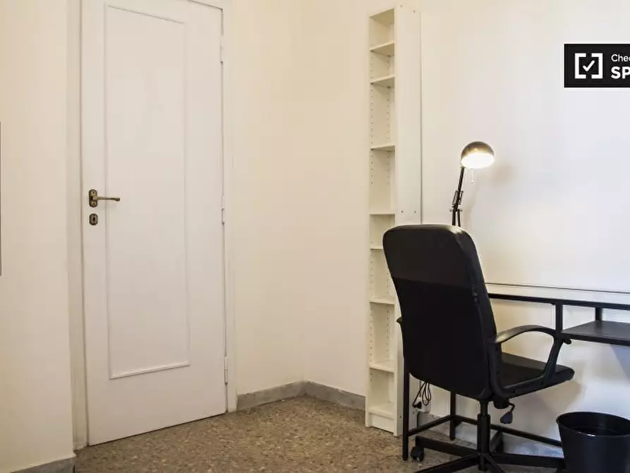 Immagine 3 di Camera condivisa in affitto  in Via Angelo Emo, 00136 Roma RM, Italy a Roma